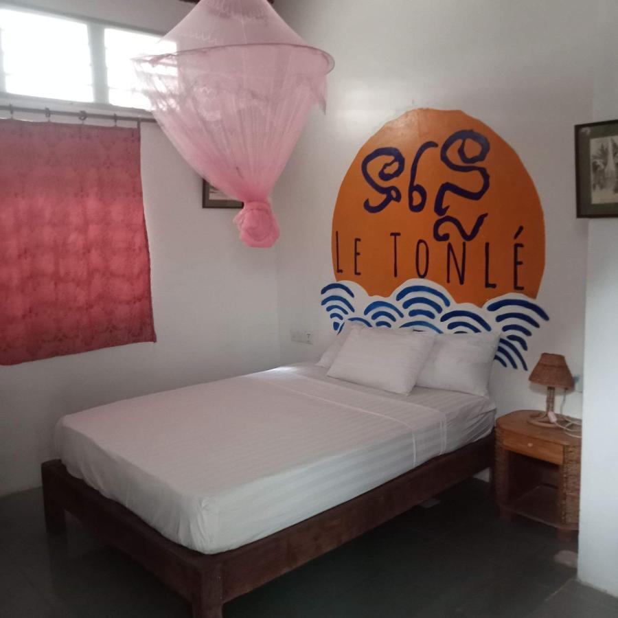 Nomad Guesthouse Kratie Exterior photo