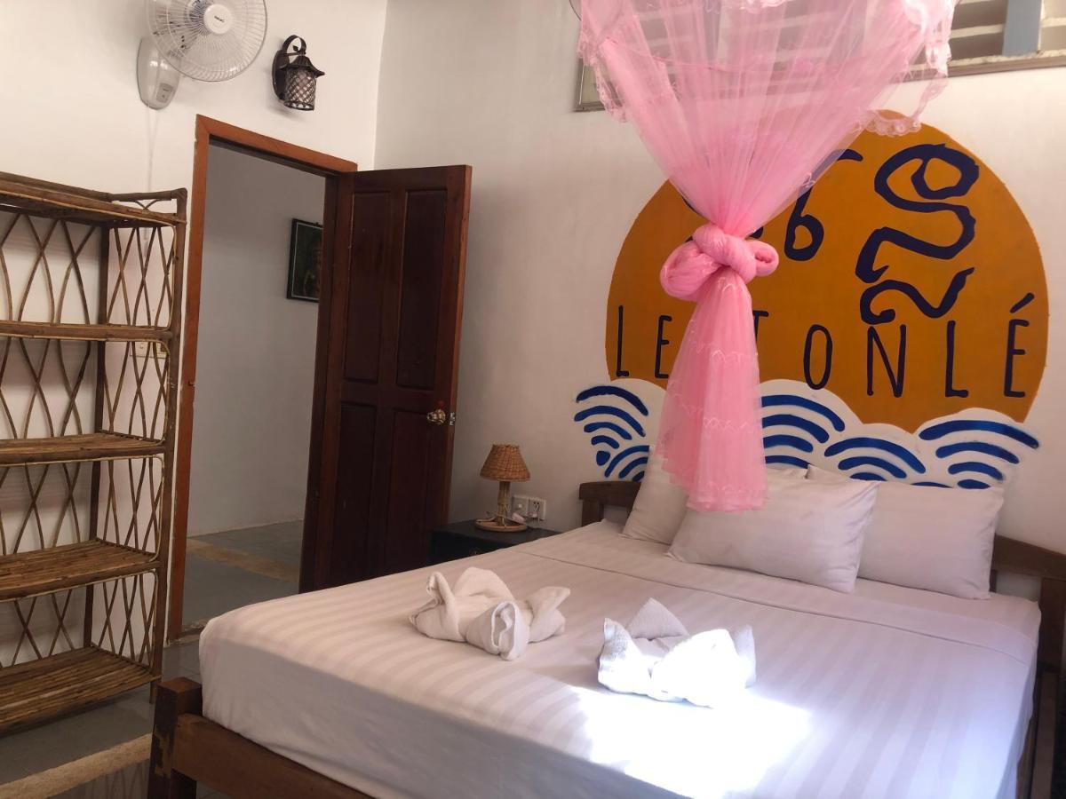 Nomad Guesthouse Kratie Exterior photo