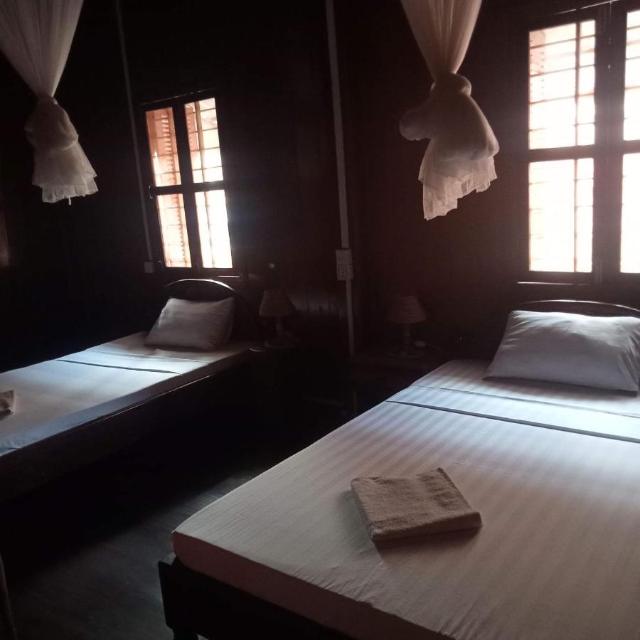 Nomad Guesthouse Kratie Exterior photo