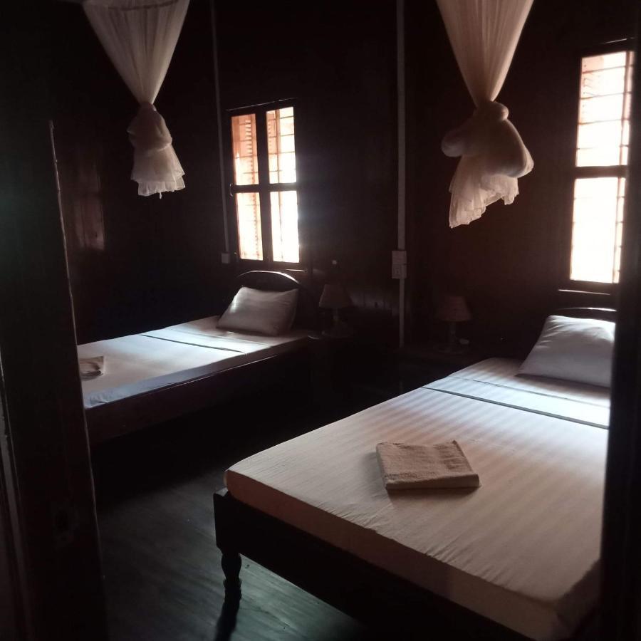 Nomad Guesthouse Kratie Exterior photo