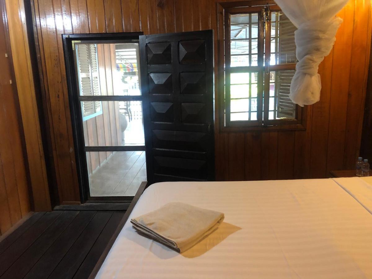 Nomad Guesthouse Kratie Exterior photo