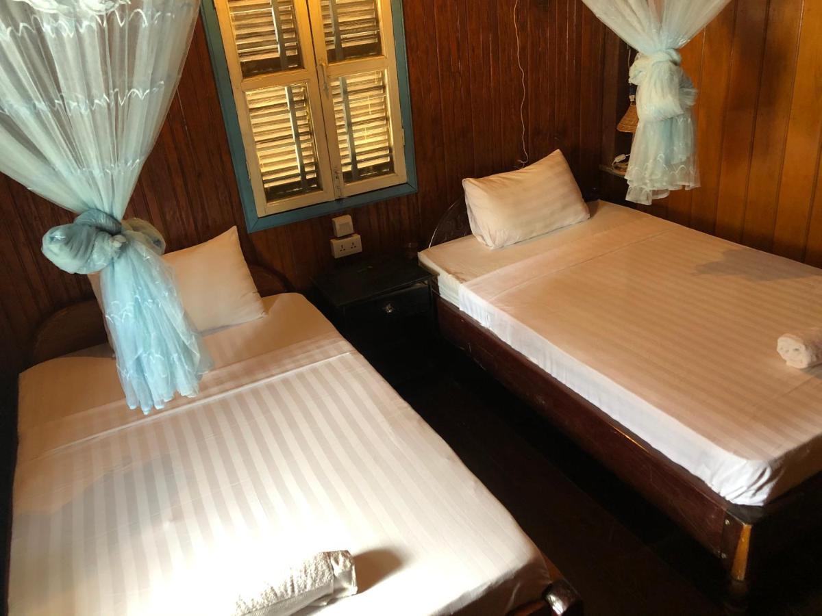 Nomad Guesthouse Kratie Exterior photo