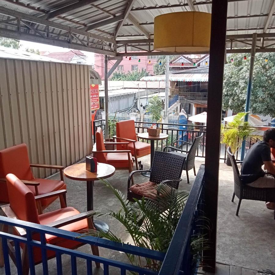 Nomad Guesthouse Kratie Exterior photo